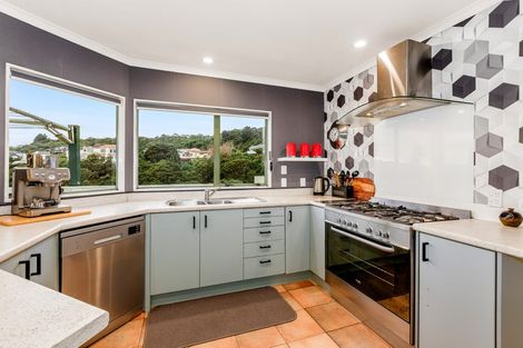 Photo of property in 10 Glengavel Grove, Papakowhai, Porirua, 5024