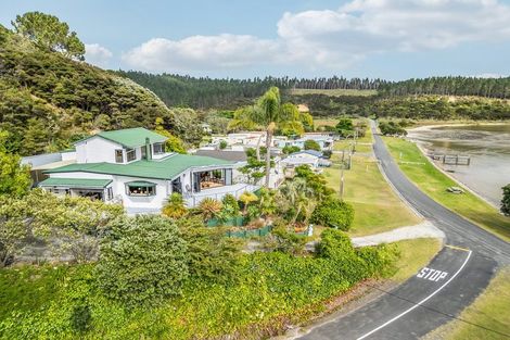 Photo of property in 632 Kellys Bay Road, Pouto, Te Kopuru, 0391