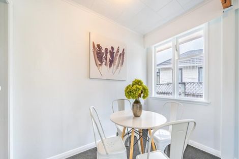 Photo of property in 11 Montgomery Crescent, Clouston Park, Upper Hutt, 5018