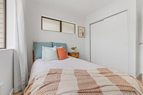 Photo of property in 37 Herekawe Drive, Spotswood, New Plymouth, 4310