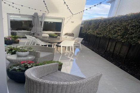 Photo of property in 7 Kotuku Lane, Hobsonville, Auckland, 0616