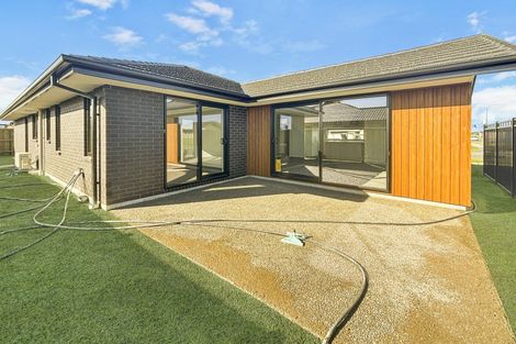 Photo of property in 42 Oriel Way, Rolleston, 7614