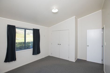 Photo of property in 911 Kanakanaia Road, Whatatutu, Te Karaka, 4091