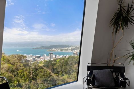 Photo of property in 64a Orangi Kaupapa Road, Northland, Wellington, 6012