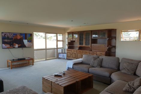 Photo of property in 239 Hill Road, The Gardens, Auckland, 2105