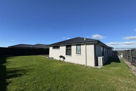 Photo of property in 12 Fountain Place, Rolleston, 7614