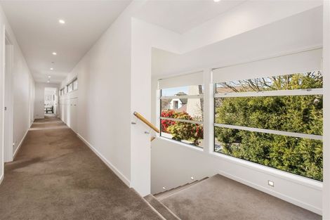 Photo of property in 15 Hamilton Avenue, Ilam, Christchurch, 8041