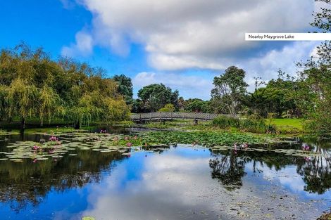 Photo of property in 39 Lakeside Drive, Orewa, 0931