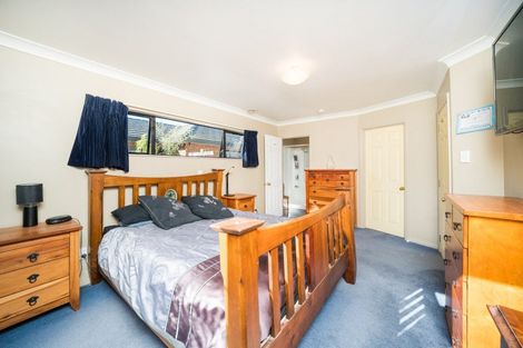 Photo of property in 15 Rothesay Place, Highbury, Palmerston North, 4412