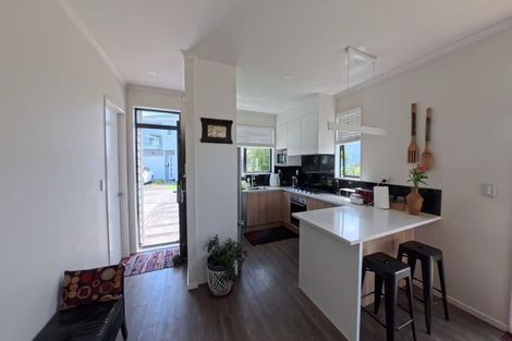Photo of property in 11 Pihoihoi Place, Hobsonville, Auckland, 0616