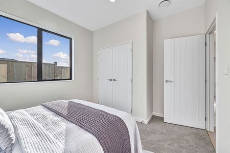 Photo of property in 2 Hoete Way, Tuakau, 2121