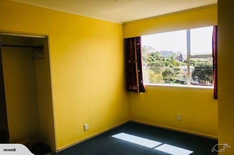 Photo of property in 43 Clifford Road, Johnsonville, Wellington, 6037