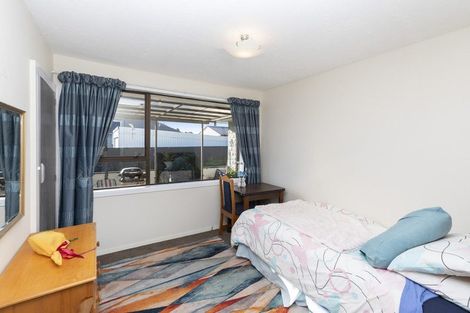 Photo of property in 3 Clipper Place, Redwood, Christchurch, 8051