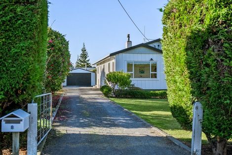 Photo of property in 8 Manuka Street, Otaki Beach, Otaki, 5512