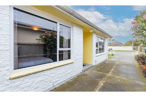 Photo of property in 28 Collingwood Street, New Brighton, Christchurch, 8061