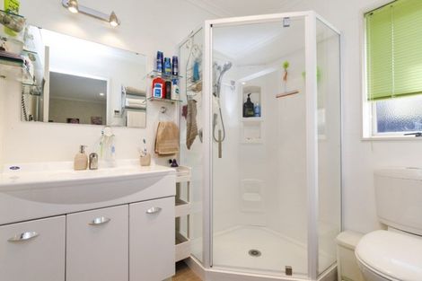 Photo of property in 44 Peter Hall Drive, Kelvin Grove, Palmerston North, 4414