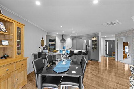 Photo of property in 25 Madison Street, Cambridge, 3434