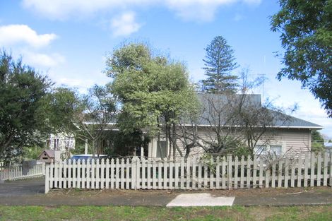 Photo of property in 203 Hill Street, Thames, 3500