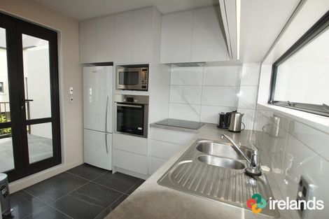 Photo of property in 73b Carlton Mill Road, Merivale, Christchurch, 8014