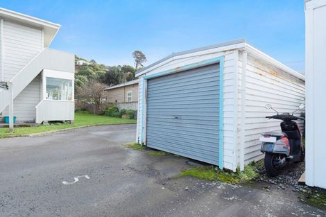 Photo of property in 139u5 Queens Drive, Lyall Bay, Wellington, 6022