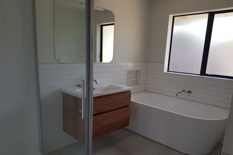 Photo of property in 2/90a Richardson Terrace, Woolston, Christchurch, 8023