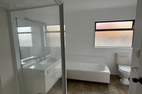 Photo of property in 5 Blythfield Place, Taradale, Napier, 4112