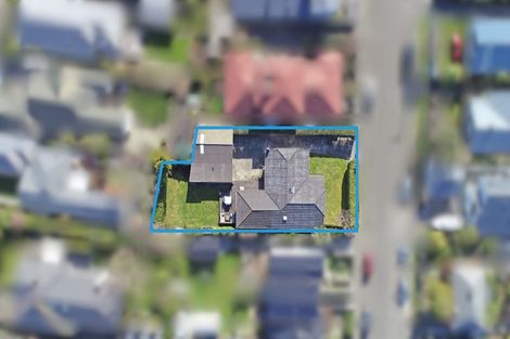 Photo of property in 37 Searells Road, Strowan, Christchurch, 8052