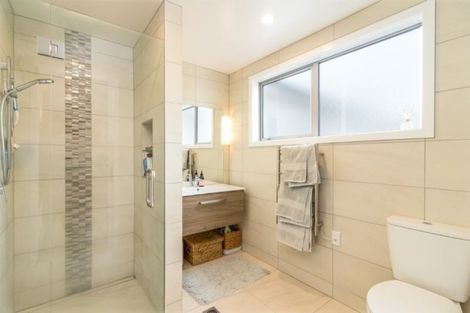 Photo of property in 93b Beachville Road, Redcliffs, Christchurch, 8081