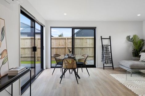 Photo of property in 28 John Gibb Street, Belfast, 8051