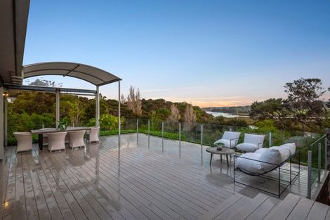 Photo of property in 26 Matheson Road, Red Beach, 0932