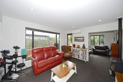 Photo of property in 55 Staveley Street, Avonhead, Christchurch, 8042