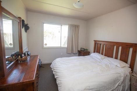 Photo of property in 23 Berkley Avenue, Hillcrest, Hamilton, 3216