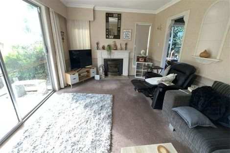 Photo of property in 33 Fairfield Road, Levin, 5510