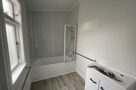 Photo of property in 23 Perrin Place, Kelvin Grove, Palmerston North, 4414