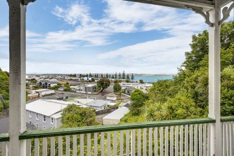 Photo of property in 2 Kowhai Road, Bluff Hill, Napier, 4110