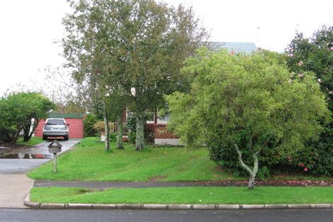 Photo of property in 116 Tiraumea Drive, Pakuranga, Auckland, 2010