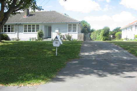 Photo of property in 11 Auburn Avenue, Upper Riccarton, Christchurch, 8041