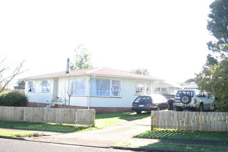 Photo of property in 6 Heybridge Street, Manurewa, Auckland, 2102