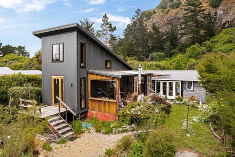 Photo of property in 8 Beach Road, Long Beach, Port Chalmers, 9081