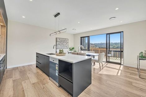 Photo of property in 4 Wheki Place, Swanson, 0614