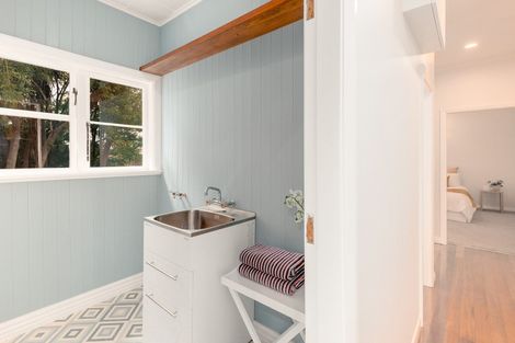 Photo of property in 18 Smith Street, Woolston, Christchurch, 8062