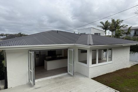 Photo of property in 10 Zealandia Road, Manly, Whangaparaoa, 0930