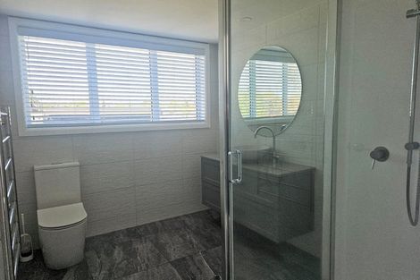 Photo of property in 8a Ngatai Road, Otumoetai, Tauranga, 3110