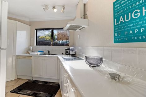 Photo of property in 8 Sailfish Drive, West Harbour, Auckland, 0618