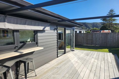 Photo of property in 144a Wainuiomata Road, Wainuiomata, Lower Hutt, 5014