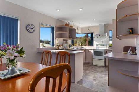 Photo of property in 14 Appleby Rise, Whakatane, 3120