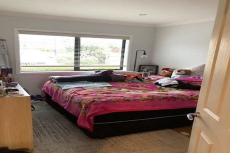 Photo of property in 5 Catlins Glen, Aotea, Porirua, 5024