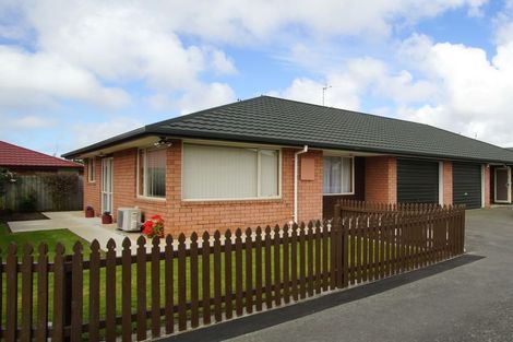 Photo of property in 2/43 Peverel Street, Riccarton, Christchurch, 8041