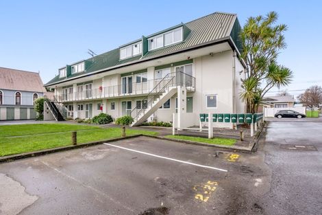 Photo of property in 2/21 Britannia Street, Petone, Lower Hutt, 5012