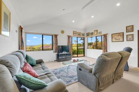 Photo of property in 13 Taipa View Road, Taipa, 0483